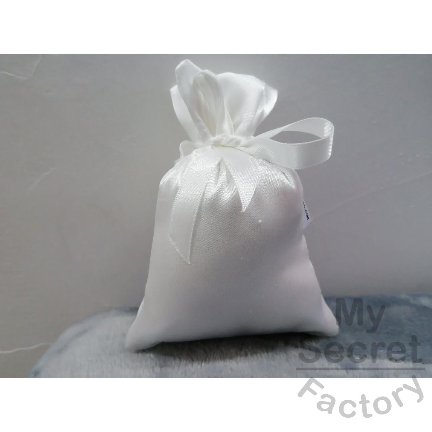 Bee Happy - 10 Small Drawstring Satin Bags